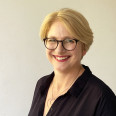 Prof. Vicky Tiegelkamp