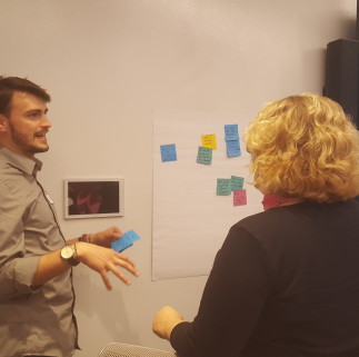 Teams share their ideas on what they want the service design community to be -- 