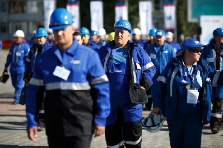 Digital and client-centric transformation of processes in Gazpromneft
